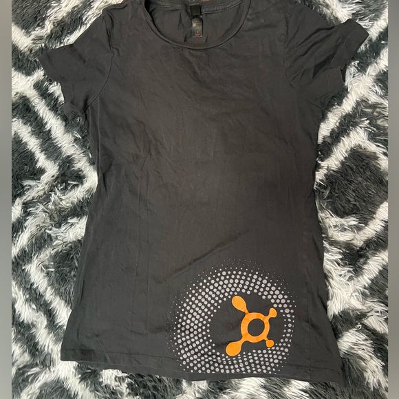 Orange Theory District Made Size Small Grey Shirt EUC - Picture 3 of 5